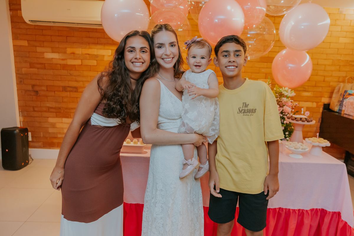 fotografia fotografa festa infantil 1 ano Manuela Río de Janeiro rj niteroi familia Icarai tema flores 