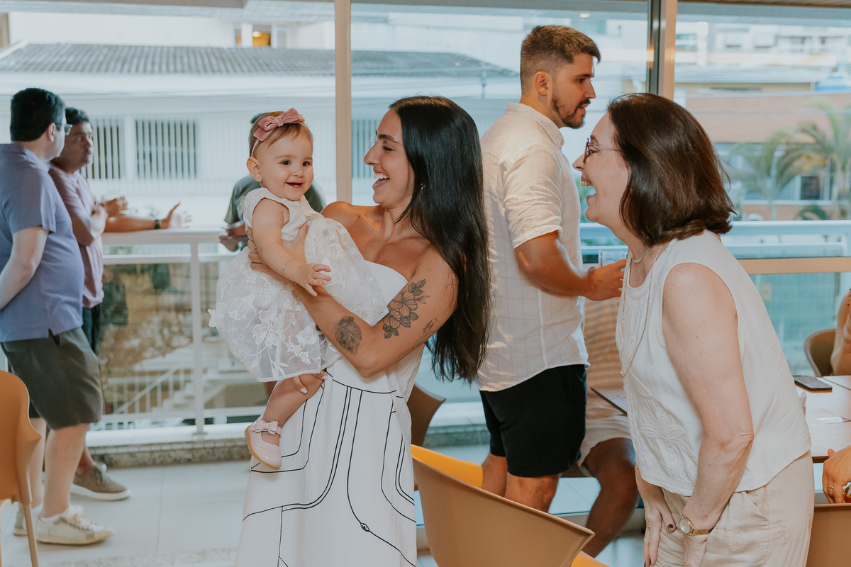 fotografia fotografa festa infantil 1 ano Manuela Río de Janeiro rj niteroi familia Icarai tema flores 