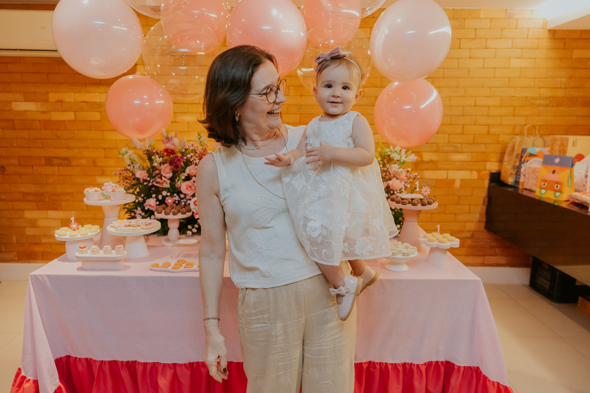 fotografia fotografa festa infantil 1 ano Manuela Río de Janeiro rj niteroi familia Icarai tema flores 