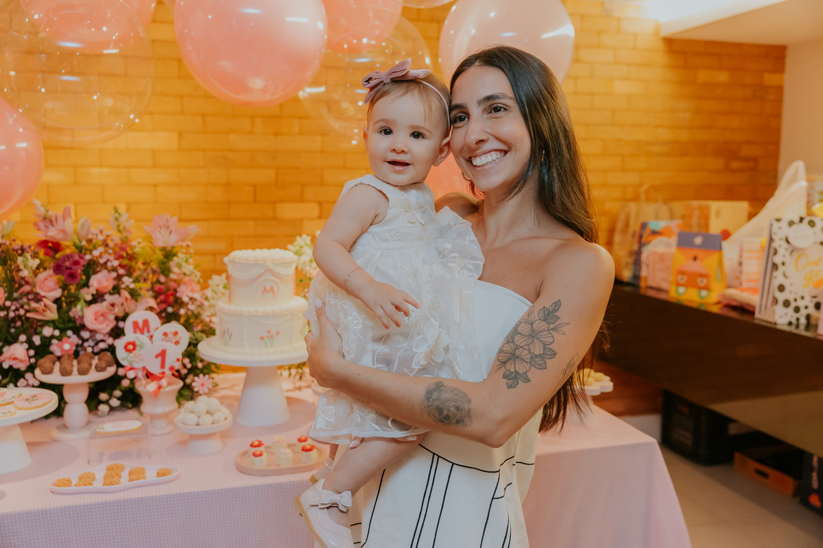 fotografia fotografa festa infantil 1 ano Manuela Río de Janeiro rj niteroi familia Icarai tema flores 