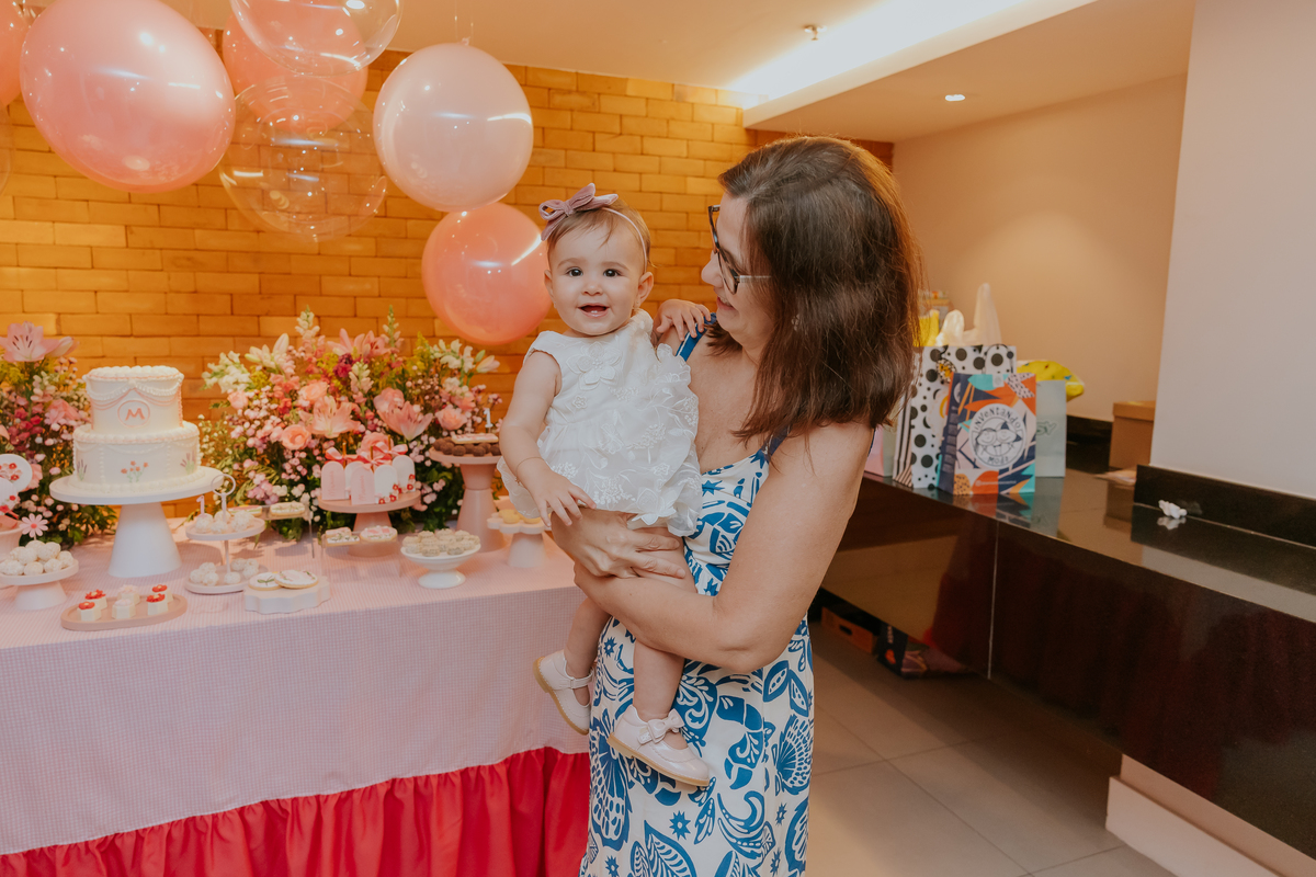 fotografia fotografa festa infantil 1 ano Manuela Río de Janeiro rj niteroi familia Icarai tema flores 