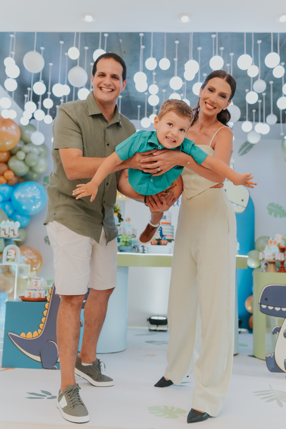 fotografia fotografa festa infantil rj Rio de Janeiro Botafogo espoleta buffet casa de festas 3 anos Pedro tema dinossauro 