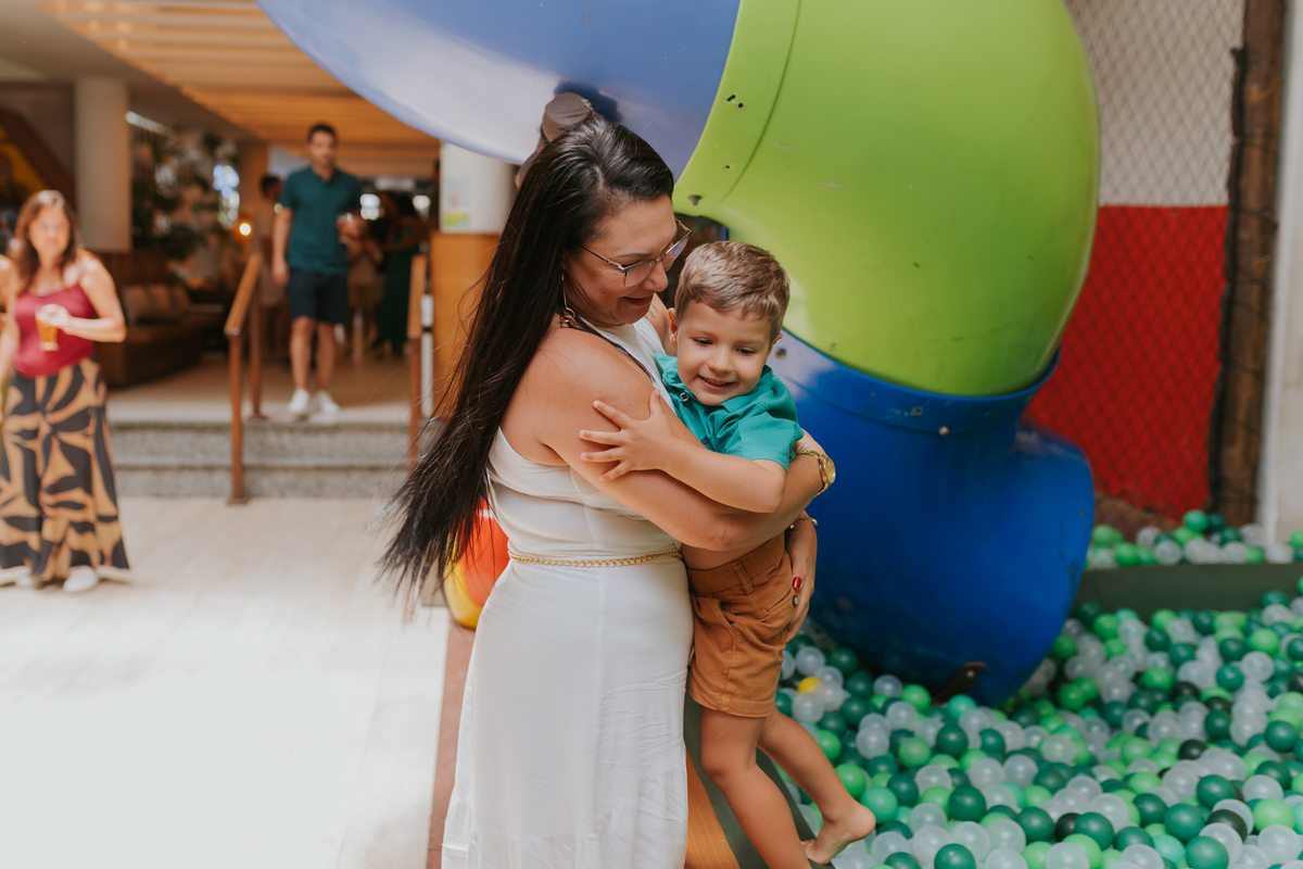 fotografia fotografa festa infantil rj Rio de Janeiro Botafogo espoleta buffet casa de festas 3 anos Pedro tema dinossauro 