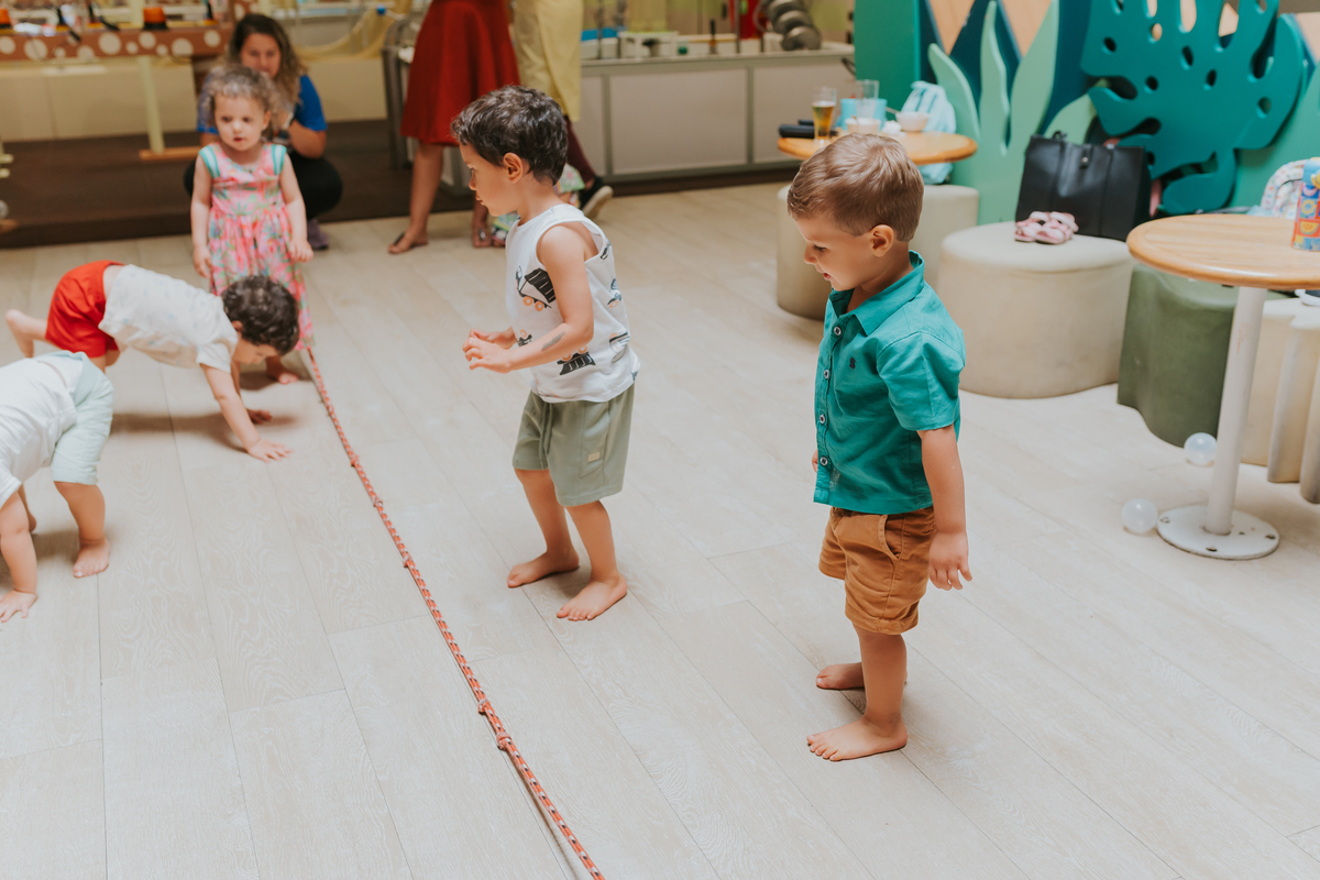 fotografia fotografa festa infantil rj Rio de Janeiro Botafogo espoleta buffet casa de festas 3 anos Pedro tema dinossauro 