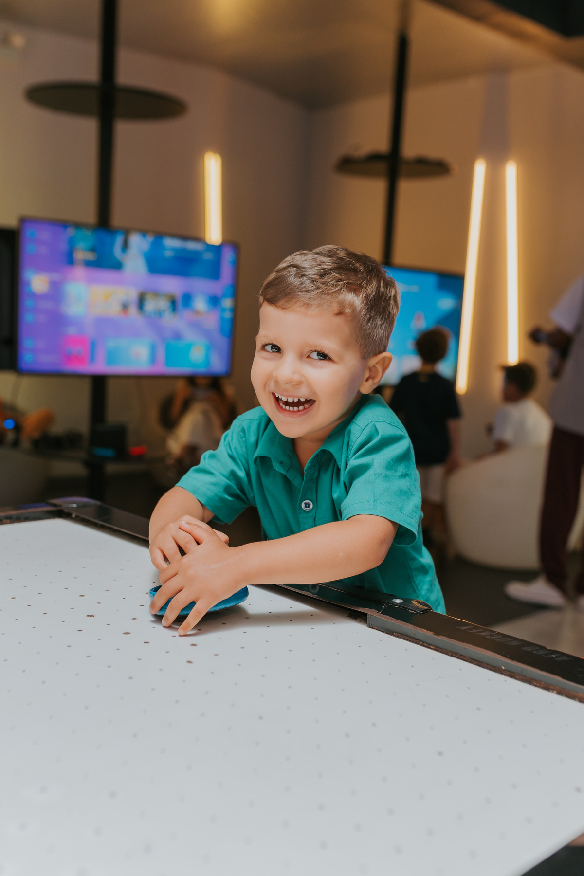 fotografia fotografa festa infantil rj Rio de Janeiro Botafogo espoleta buffet casa de festas 3 anos Pedro tema dinossauro 
