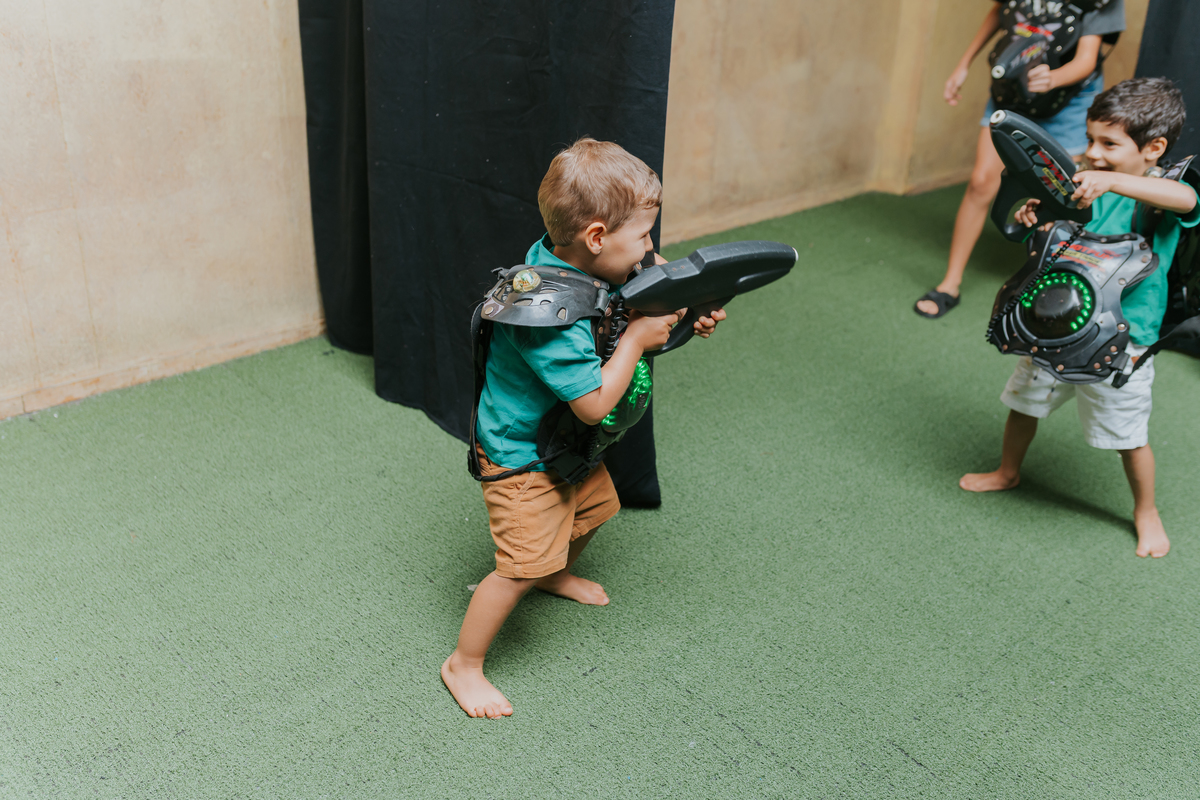 fotografia fotografa festa infantil rj Rio de Janeiro Botafogo espoleta buffet casa de festas 3 anos Pedro tema dinossauro 