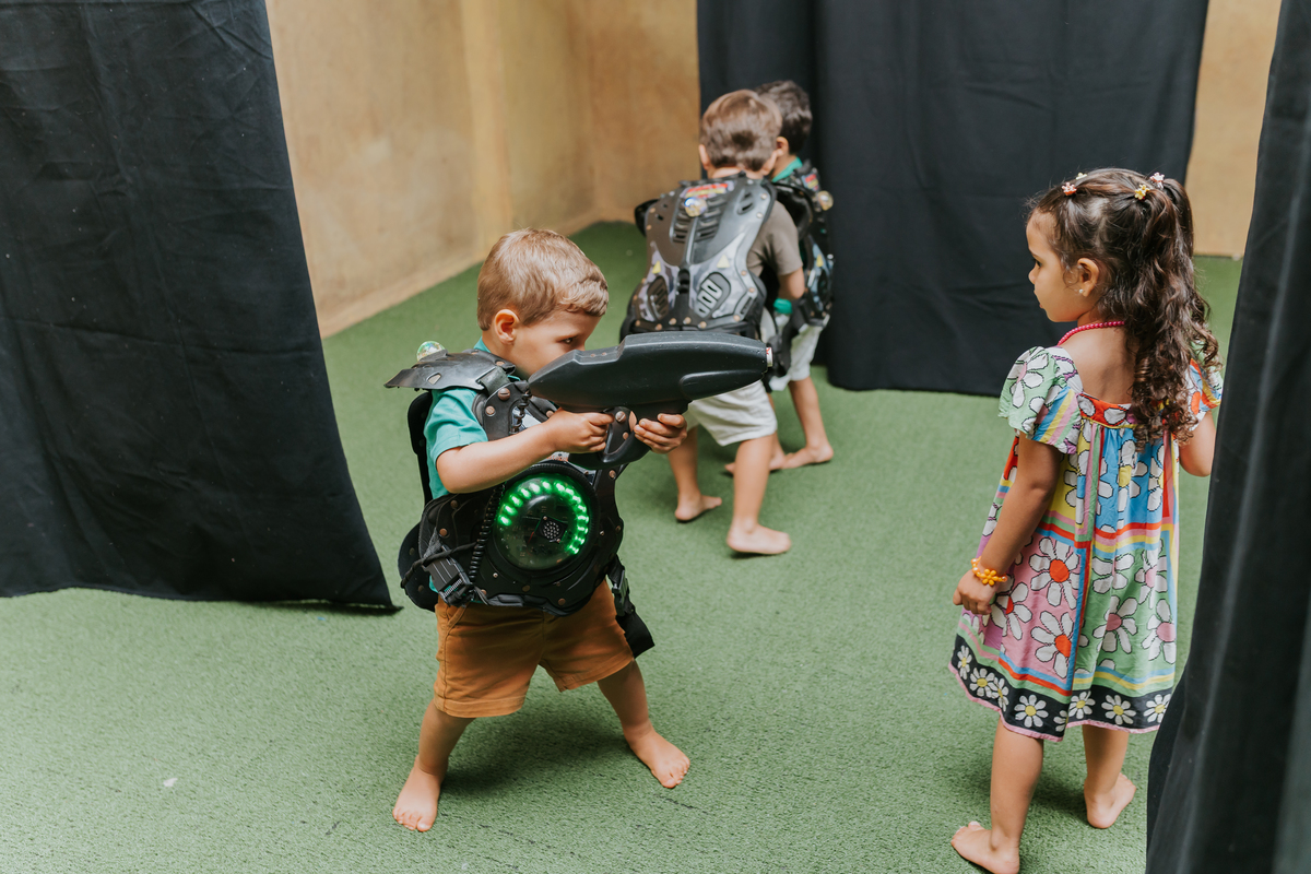 fotografia fotografa festa infantil rj Rio de Janeiro Botafogo espoleta buffet casa de festas 3 anos Pedro tema dinossauro 