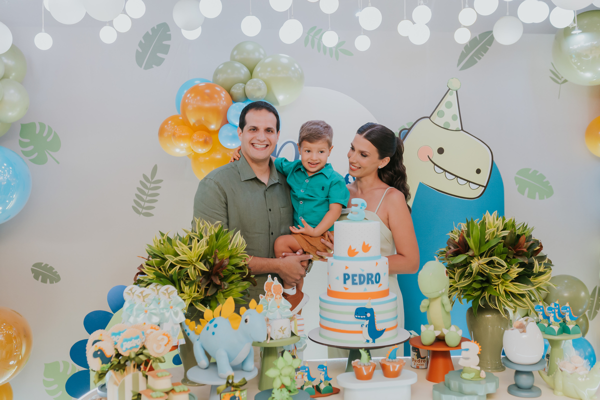 fotografia fotografa festa infantil rj Rio de Janeiro Botafogo espoleta buffet casa de festas 3 anos Pedro tema dinossauro 