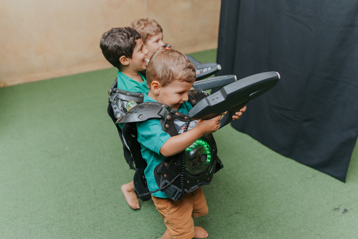 fotografia fotografa festa infantil rj Rio de Janeiro Botafogo espoleta buffet casa de festas 3 anos Pedro tema dinossauro 