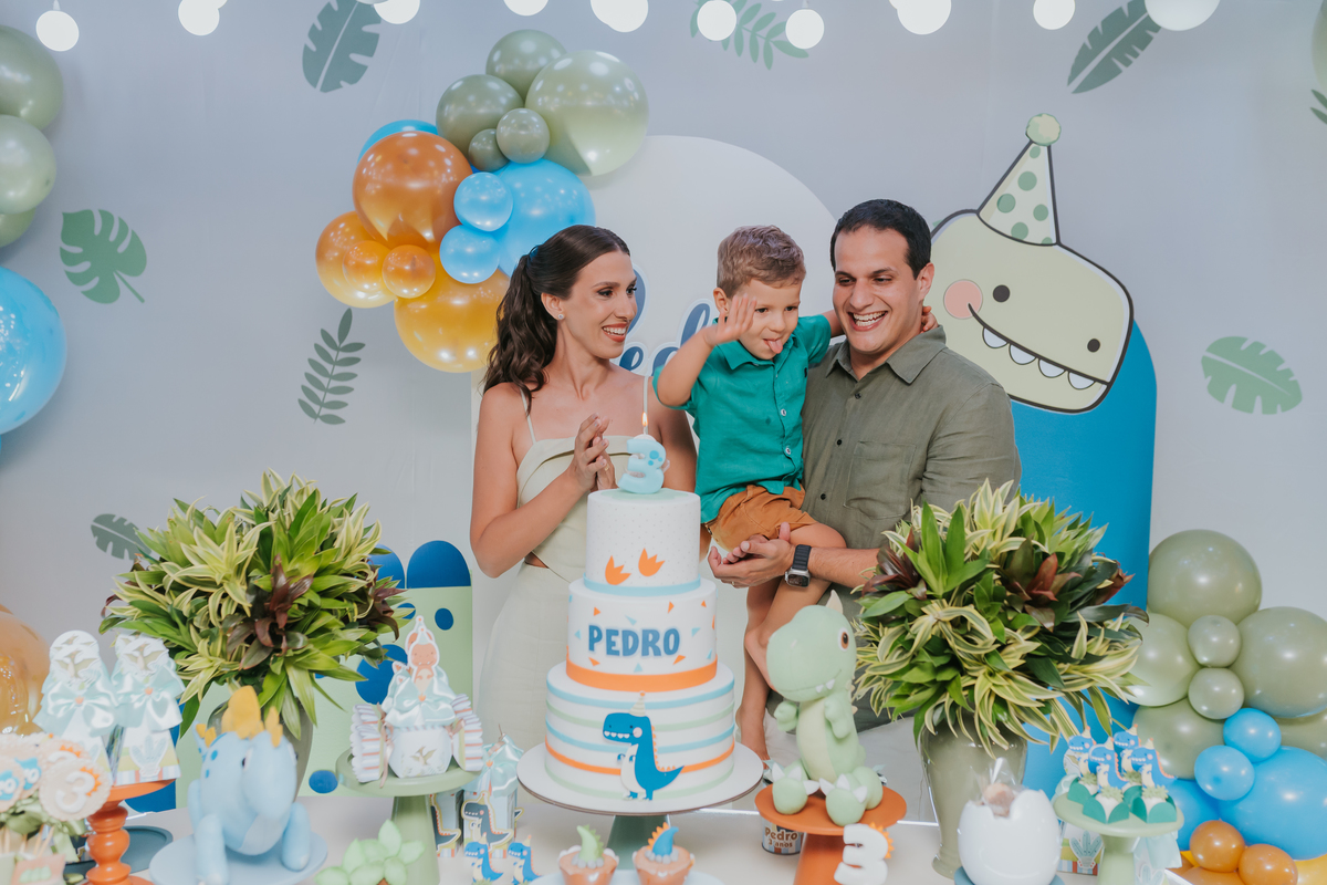 fotografia fotografa festa infantil rj Rio de Janeiro Botafogo espoleta buffet casa de festas 3 anos Pedro tema dinossauro 