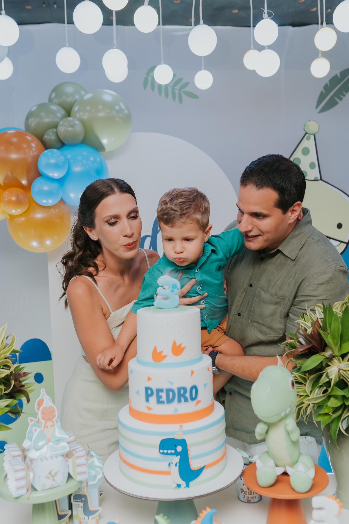 fotografia fotografa festa infantil rj Rio de Janeiro Botafogo espoleta buffet casa de festas 3 anos Pedro tema dinossauro 