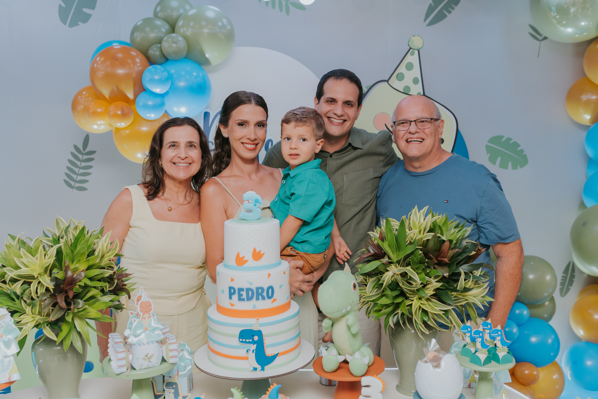 fotografia fotografa festa infantil rj Rio de Janeiro Botafogo espoleta buffet casa de festas 3 anos Pedro tema dinossauro 