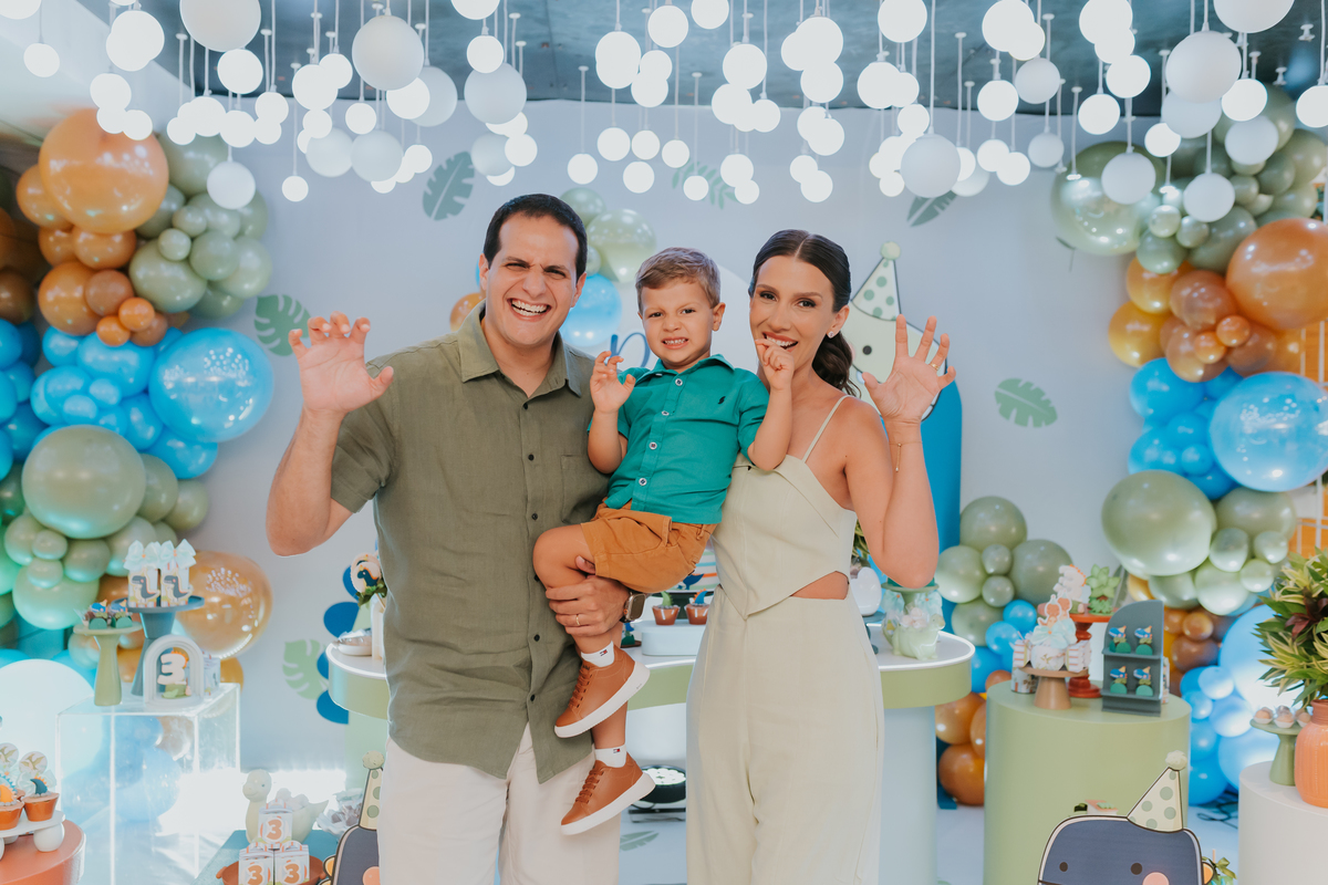 fotografia fotografa festa infantil rj Rio de Janeiro Botafogo espoleta buffet casa de festas 3 anos Pedro tema dinossauro 