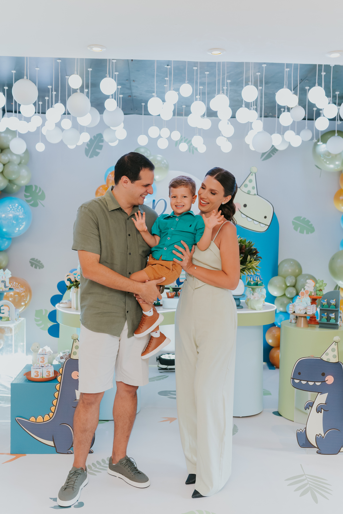 fotografia fotografa festa infantil rj Rio de Janeiro Botafogo espoleta buffet casa de festas 3 anos Pedro tema dinossauro 