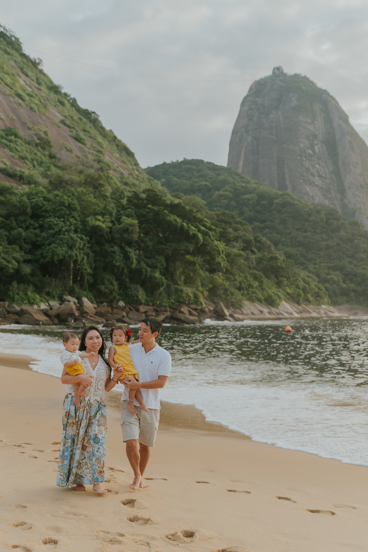 fotografia fotografa ensaio sessão externa na praia vermelha urca Rio de Janeiro rj bruna Guerson japoneses 