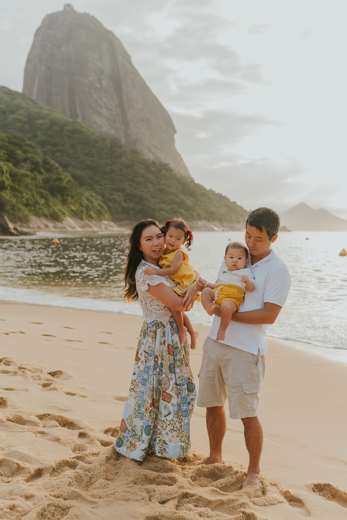 fotografia fotografa ensaio sessão externa na praia vermelha urca Rio de Janeiro rj bruna Guerson japoneses 