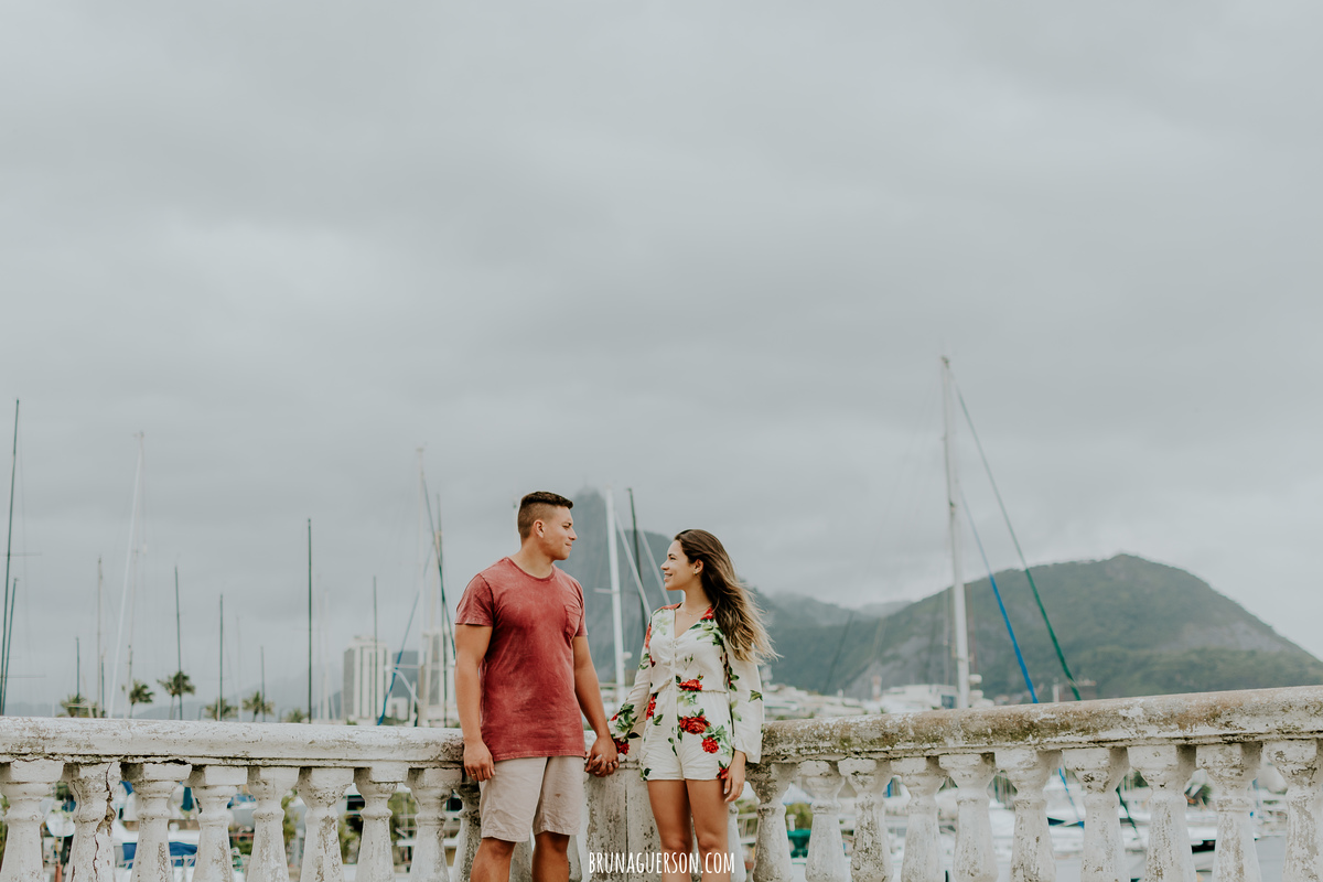 ensaio de casal praia vermelha urca rio de janeiro rj nublado praia 