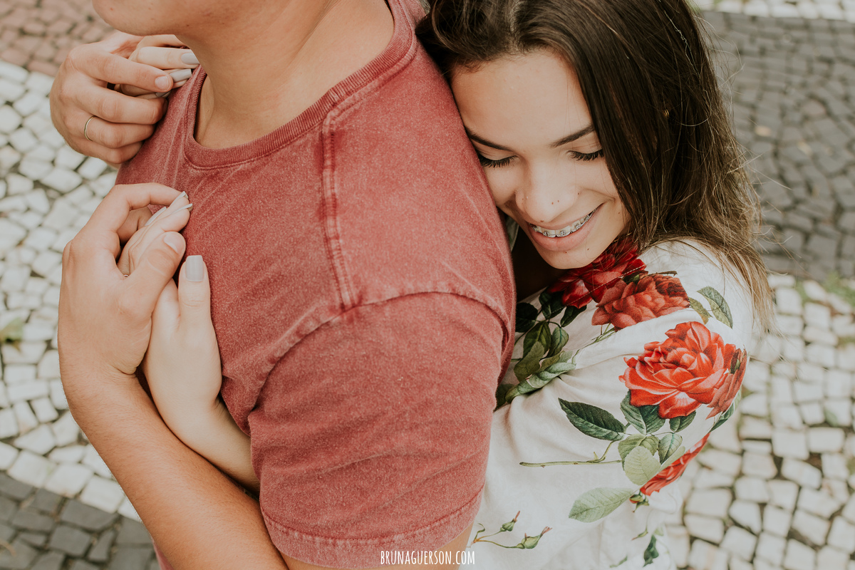 ensaio de casal praia vermelha urca rio de janeiro rj nublado praia 