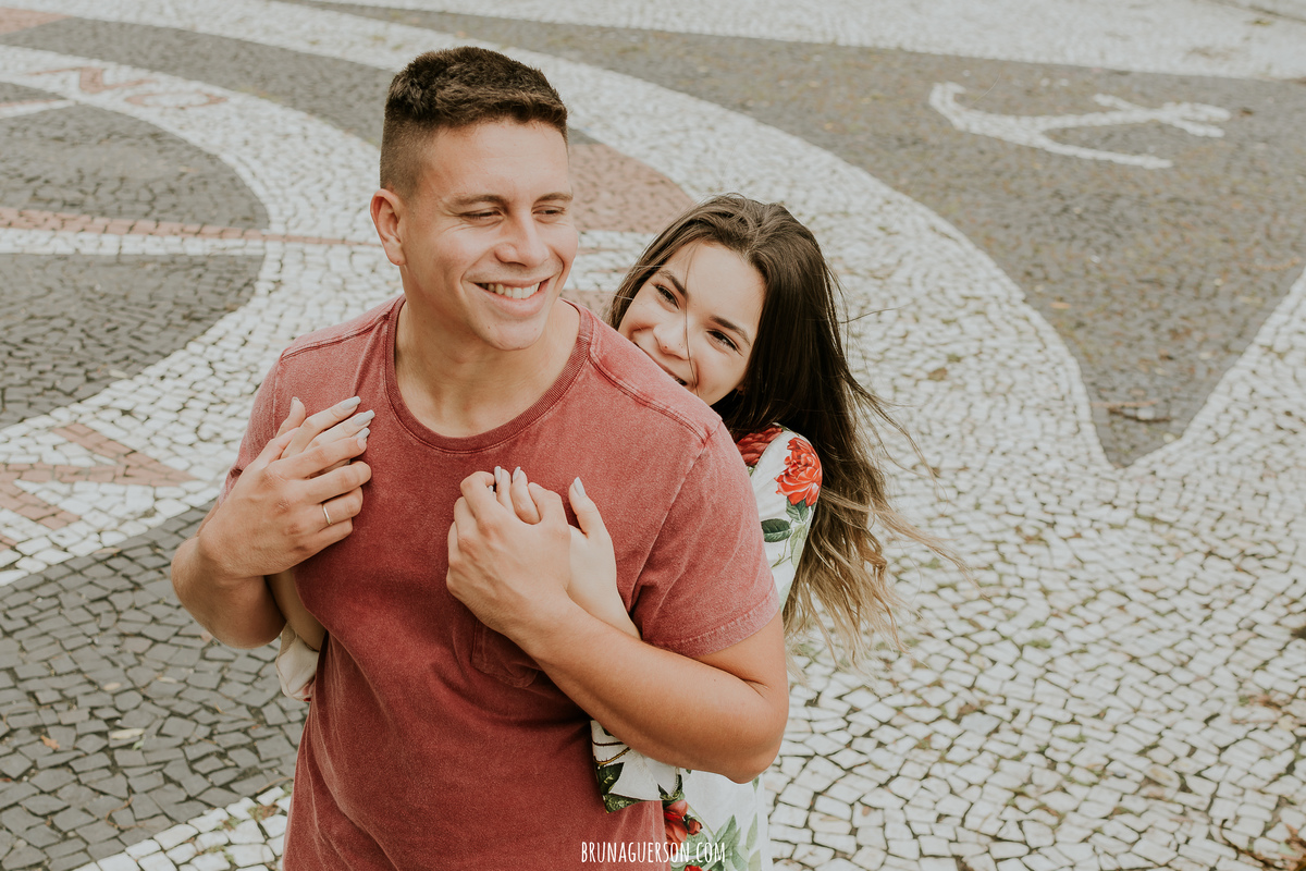 ensaio de casal praia vermelha urca rio de janeiro rj nublado praia 