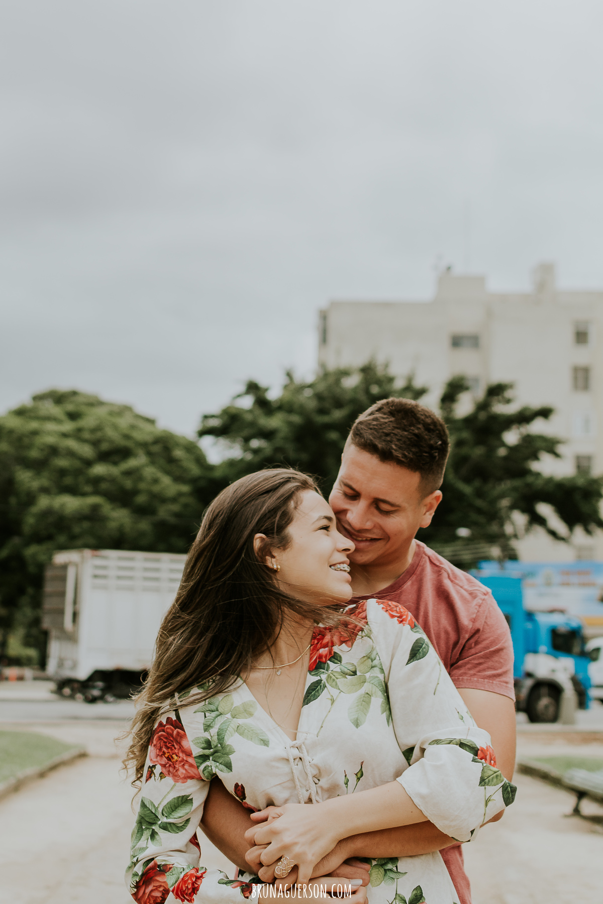 ensaio de casal praia vermelha urca rio de janeiro rj nublado praia 
