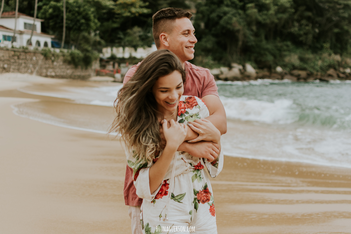 ensaio de casal praia vermelha urca rio de janeiro rj nublado praia bondinho