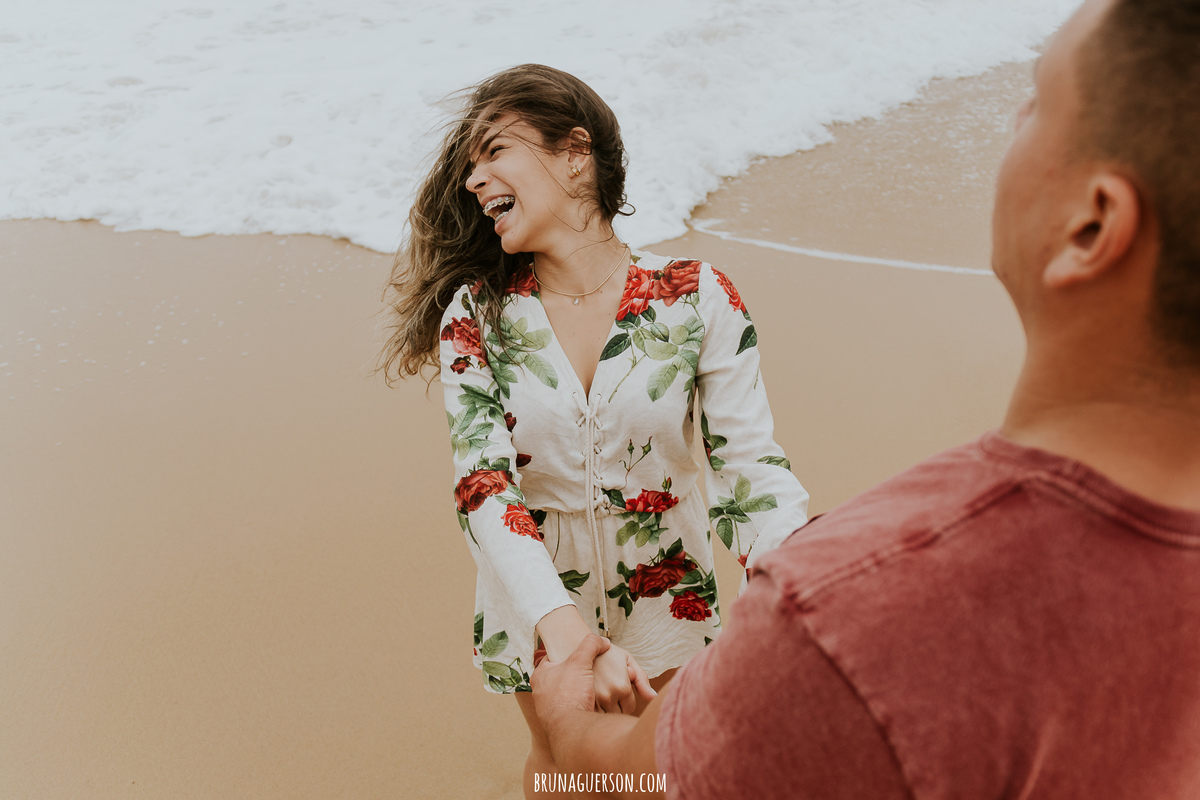 ensaio de casal praia vermelha urca rio de janeiro rj nublado praia 