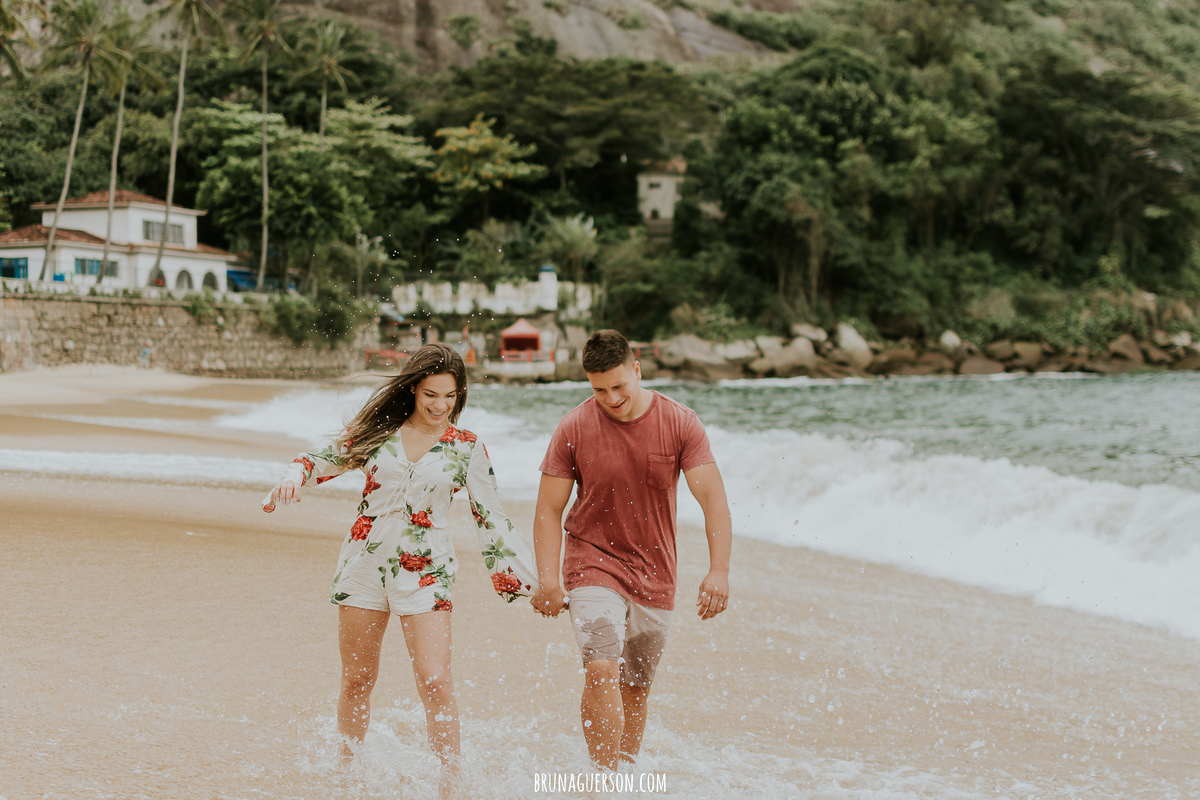 ensaio de casal praia vermelha urca rio de janeiro rj nublado praia 