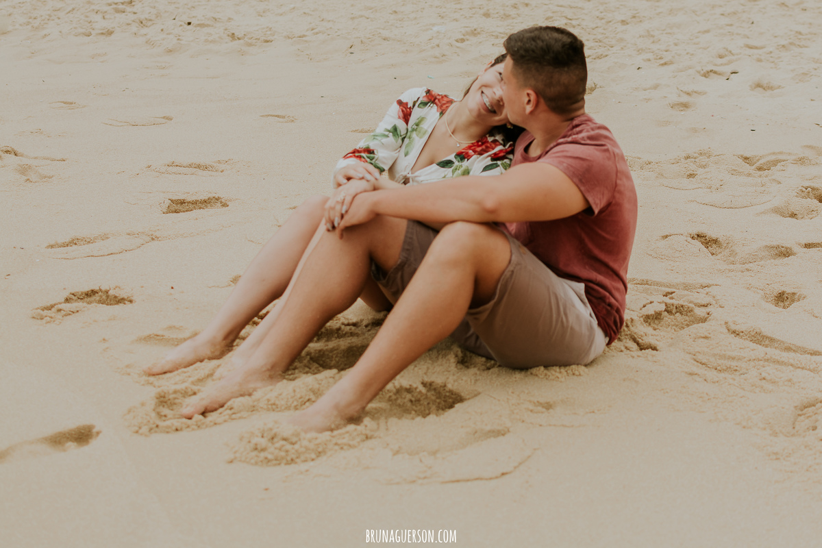 ensaio de casal praia vermelha urca rio de janeiro rj nublado praia 