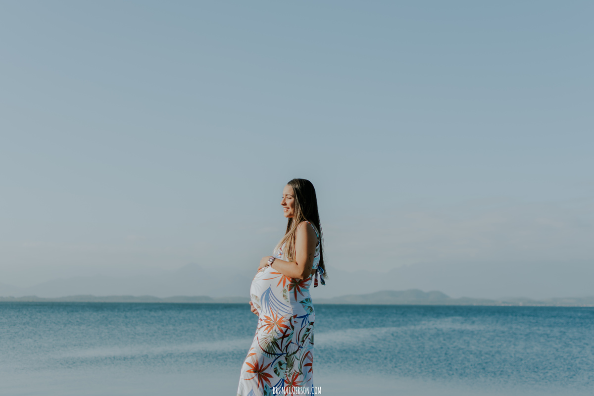  fotografia ensaio externo de casal gestante Rio de Janeiro ilha do governador fotógrafa rj 