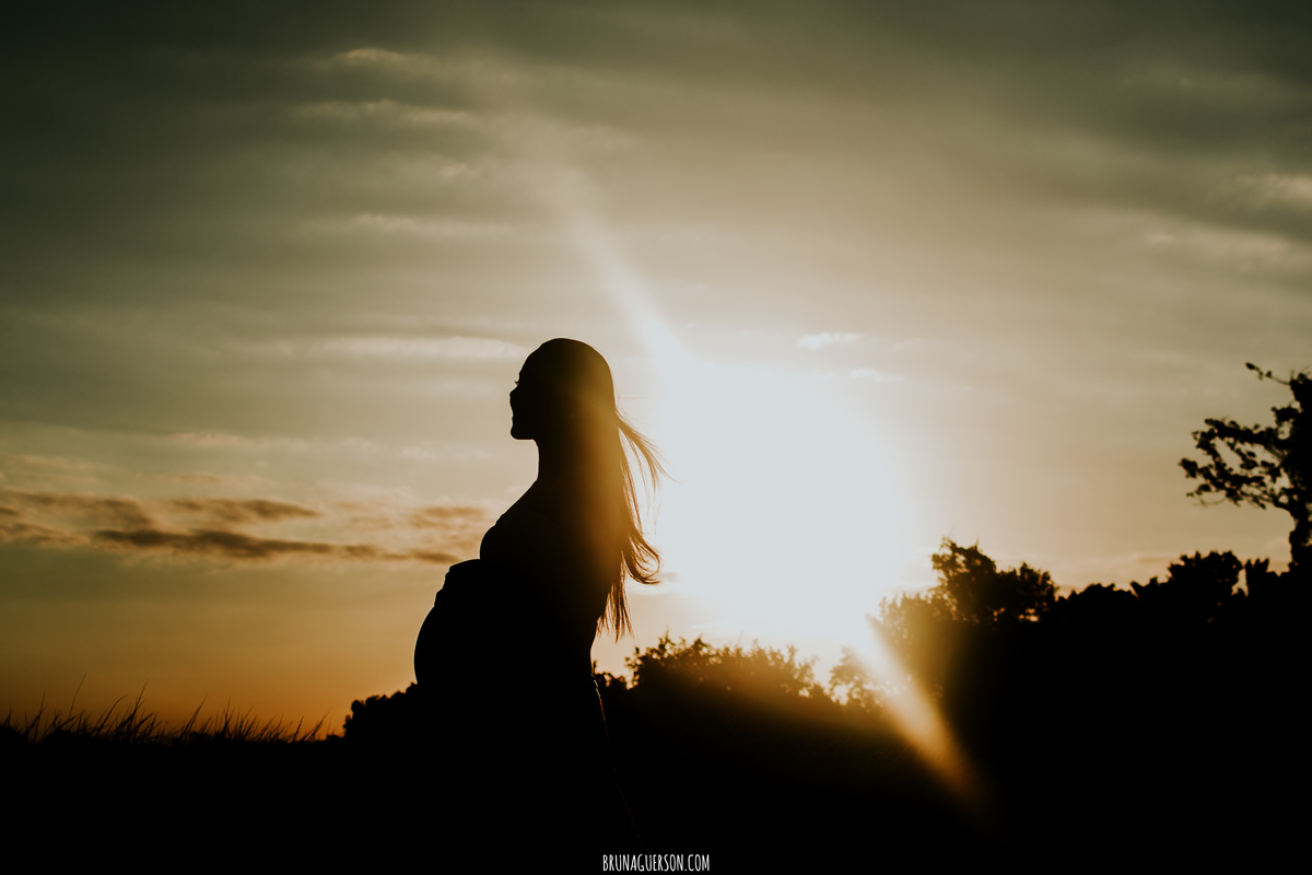  fotografia ensaio externo de casal gestante Rio de Janeiro ilha do governador fotógrafa rj 