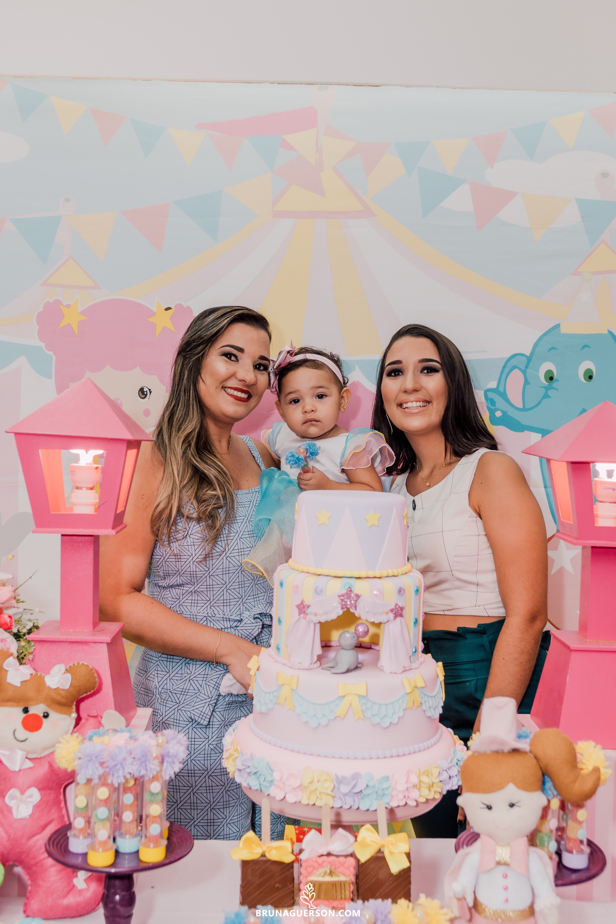 decoração circo rosa festa infantil rj rio de janeiro  fotografia bruna guerson fotos mesa do bolo