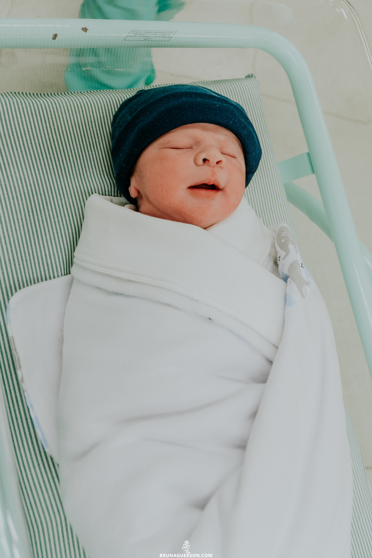 fotografia de parto rio de janeiro bruna guerson maternidade são josé bebe sorrindo