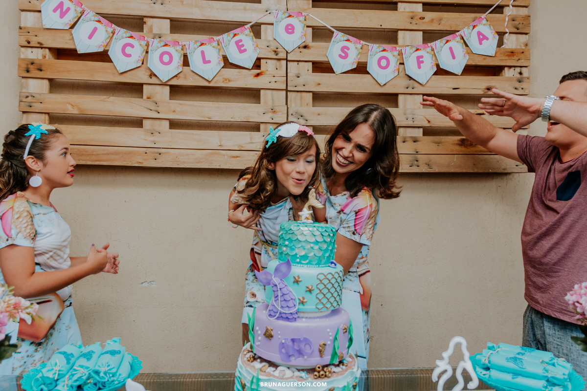festa infantil rio de janeiro rj bruna guerson fotografa sereia criança decoração parabéns