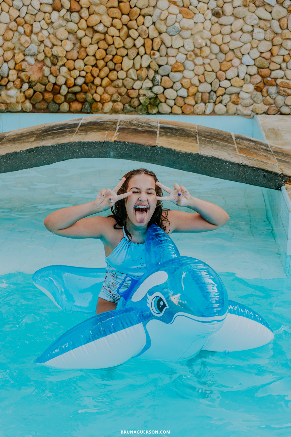 festa infantil rio de janeiro rj bruna guerson fotografa sereia criança piscina