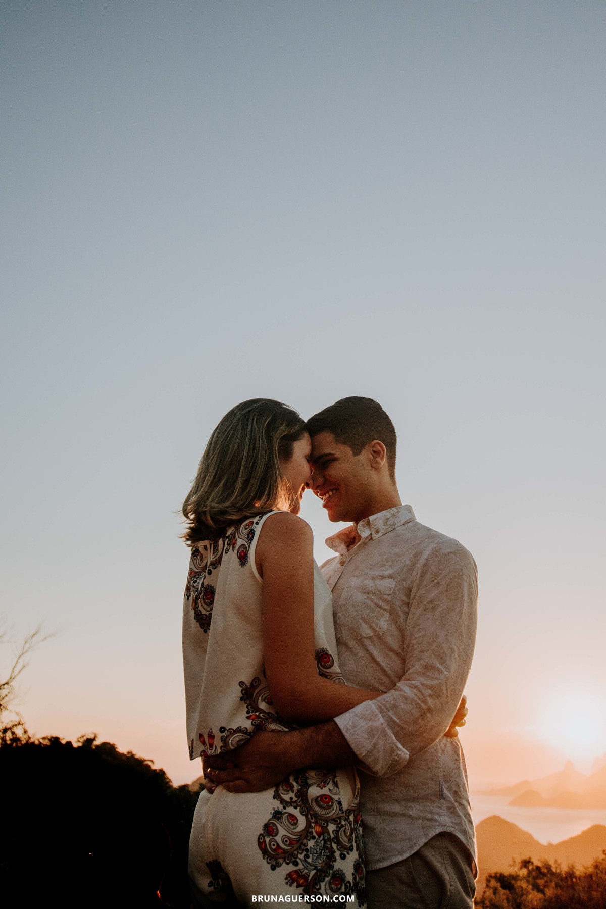 ensaio de casal rio de janeiro icarai niteroi rj fotografo parque da cidade pedido casamento por do sol