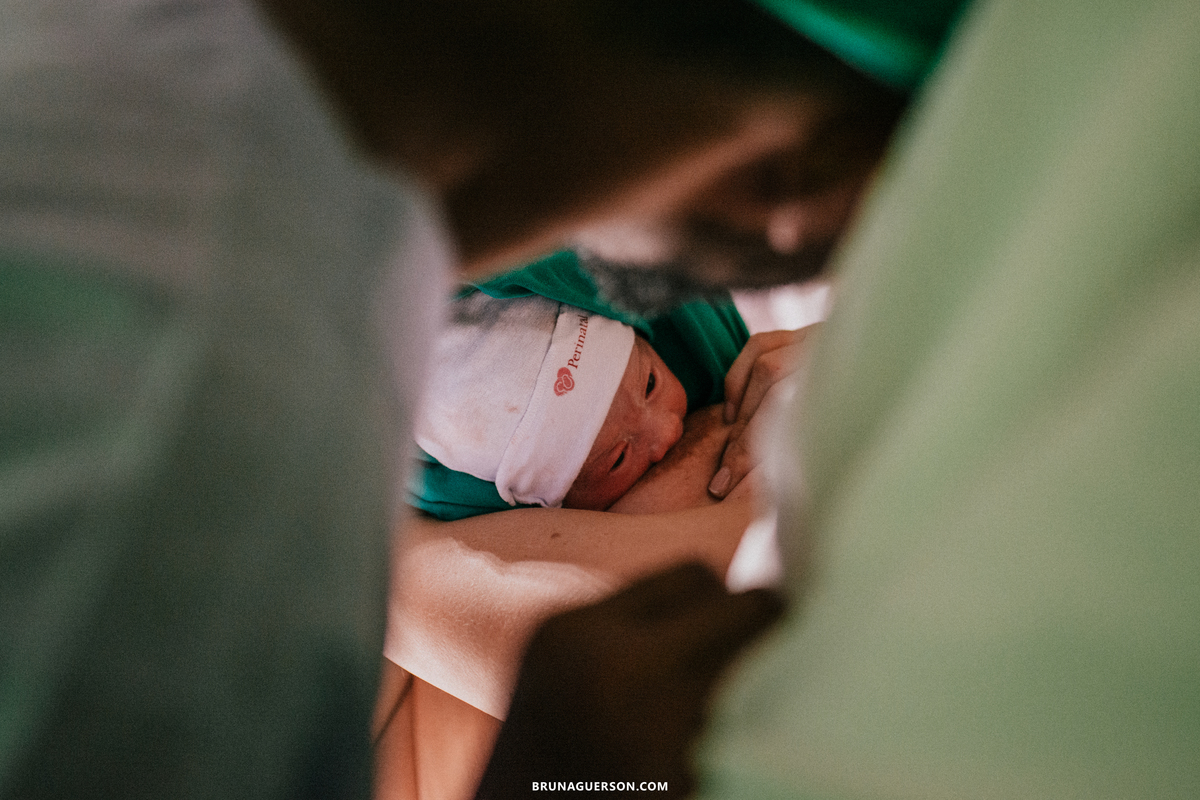 fotografia de parto fotografa rj Rio de Janeiro perinatal laranjeiras perinatal barra da Tijuca parto normal parto humanizado fotos de parto