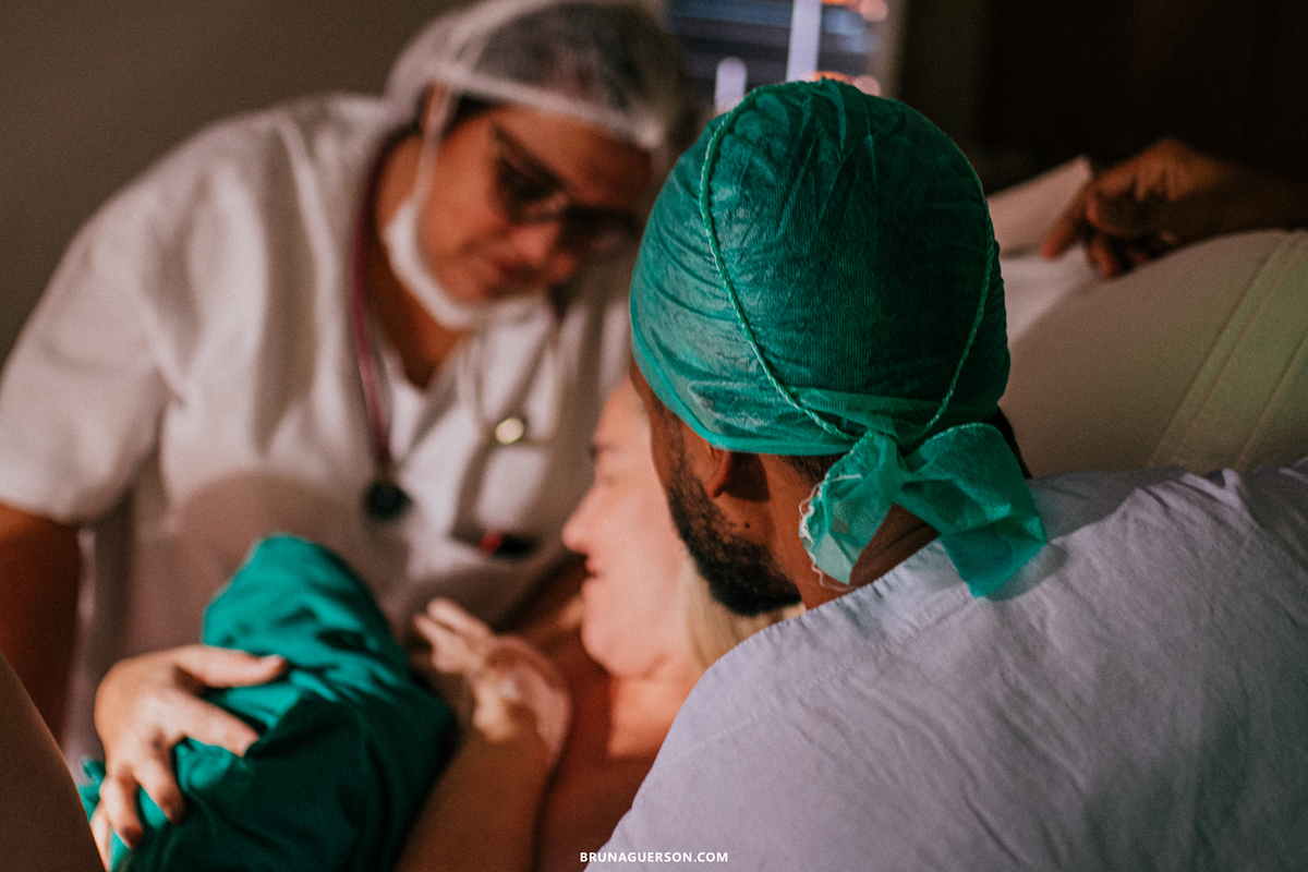 fotografia de parto fotografa rj Rio de Janeiro perinatal laranjeiras perinatal barra da Tijuca parto normal parto humanizado fotos de parto