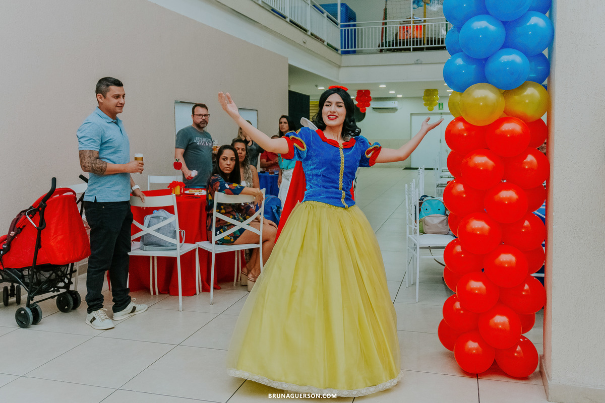 fotografia festa infantil rj 1 ano Mariah branca de neve fotografa rio de janeiro