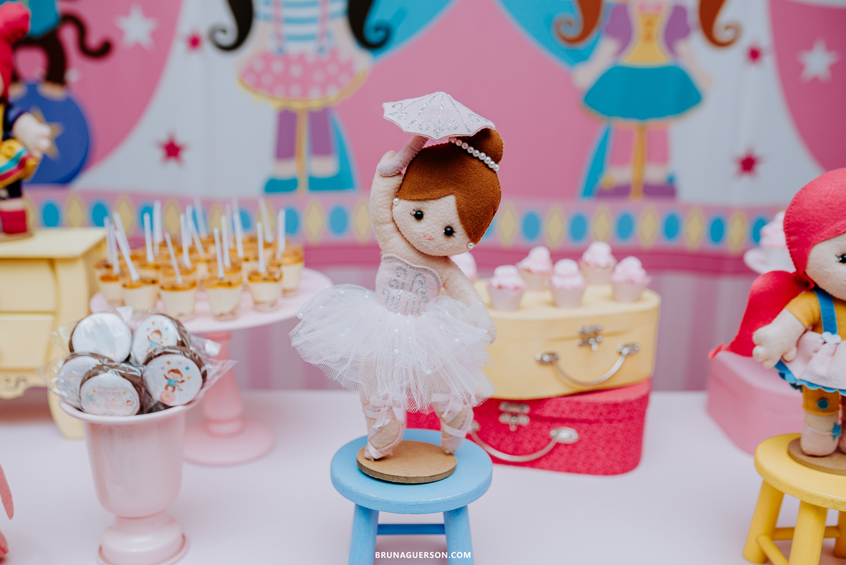 fotografia festa infantil Rio de Janeiro fotógrafa rj 1 ano circo rosa 