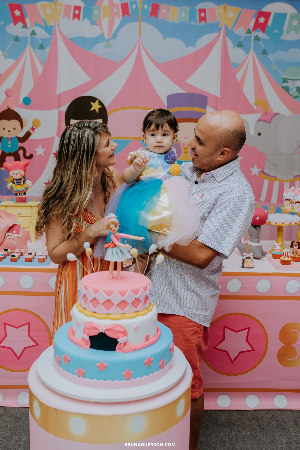 fotografia festa infantil Rio de Janeiro fotógrafa rj 1 ano circo rosa 