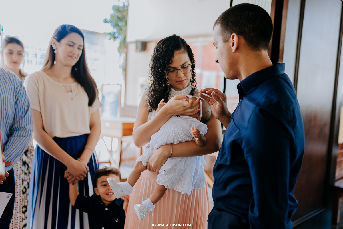 fotografia de batizado rio de janeiro ilha do governador paroquia nossa senhora aparecida