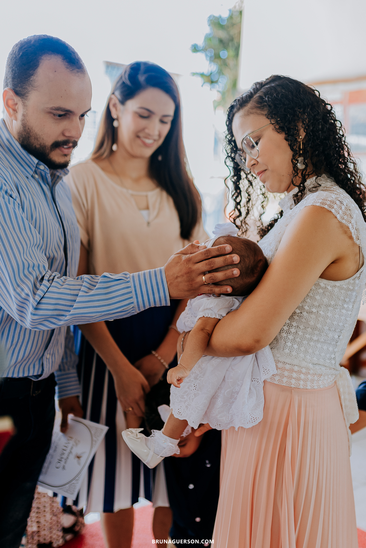 fotografia de batizado rio de janeiro ilha do governador paroquia nossa senhora aparecida