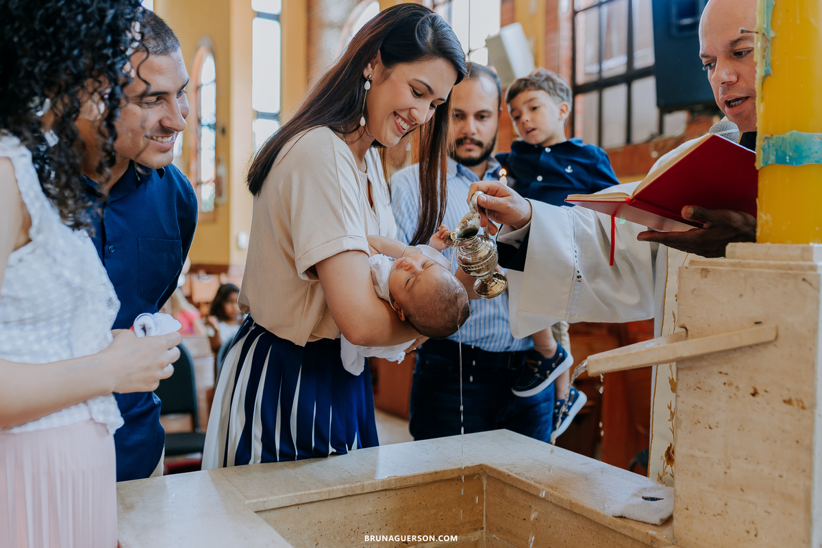 fotografia de batizado rio de janeiro ilha do governador paroquia nossa senhora aparecida