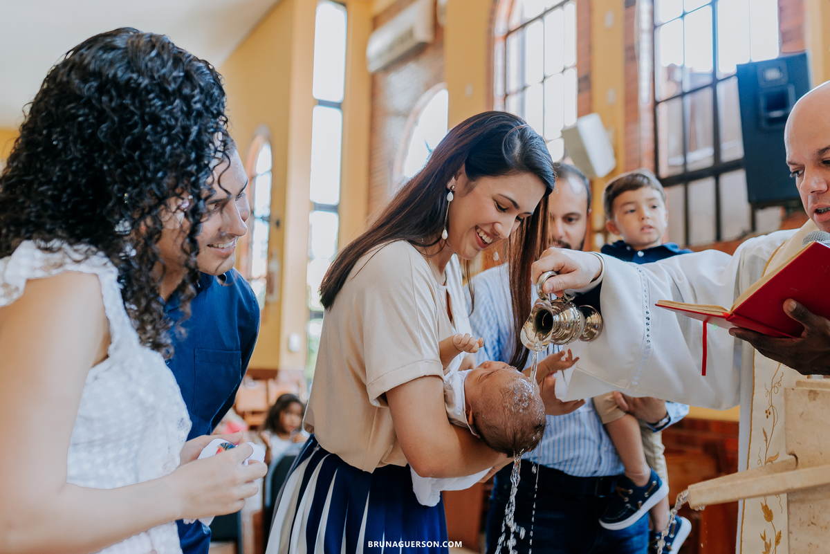 fotografia de batizado rio de janeiro ilha do governador paroquia nossa senhora aparecida