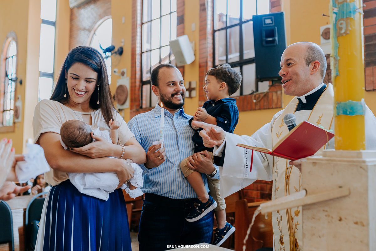 fotografia de batizado rio de janeiro ilha do governador paroquia nossa senhora aparecida