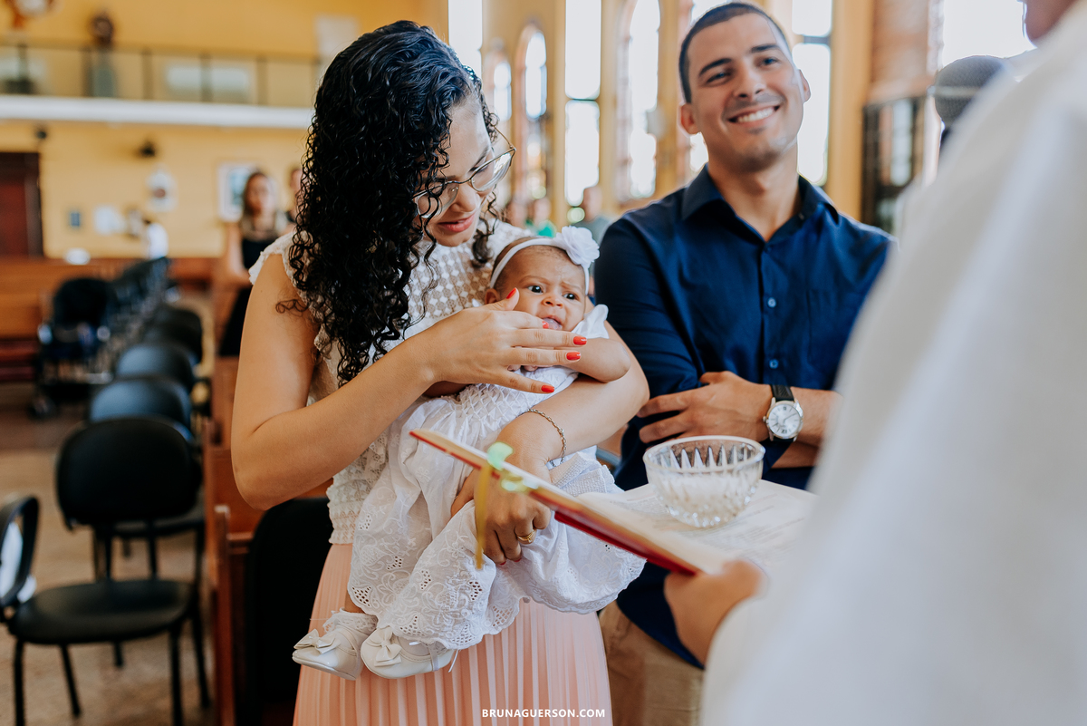 fotografia de batizado rio de janeiro ilha do governador paroquia nossa senhora aparecida