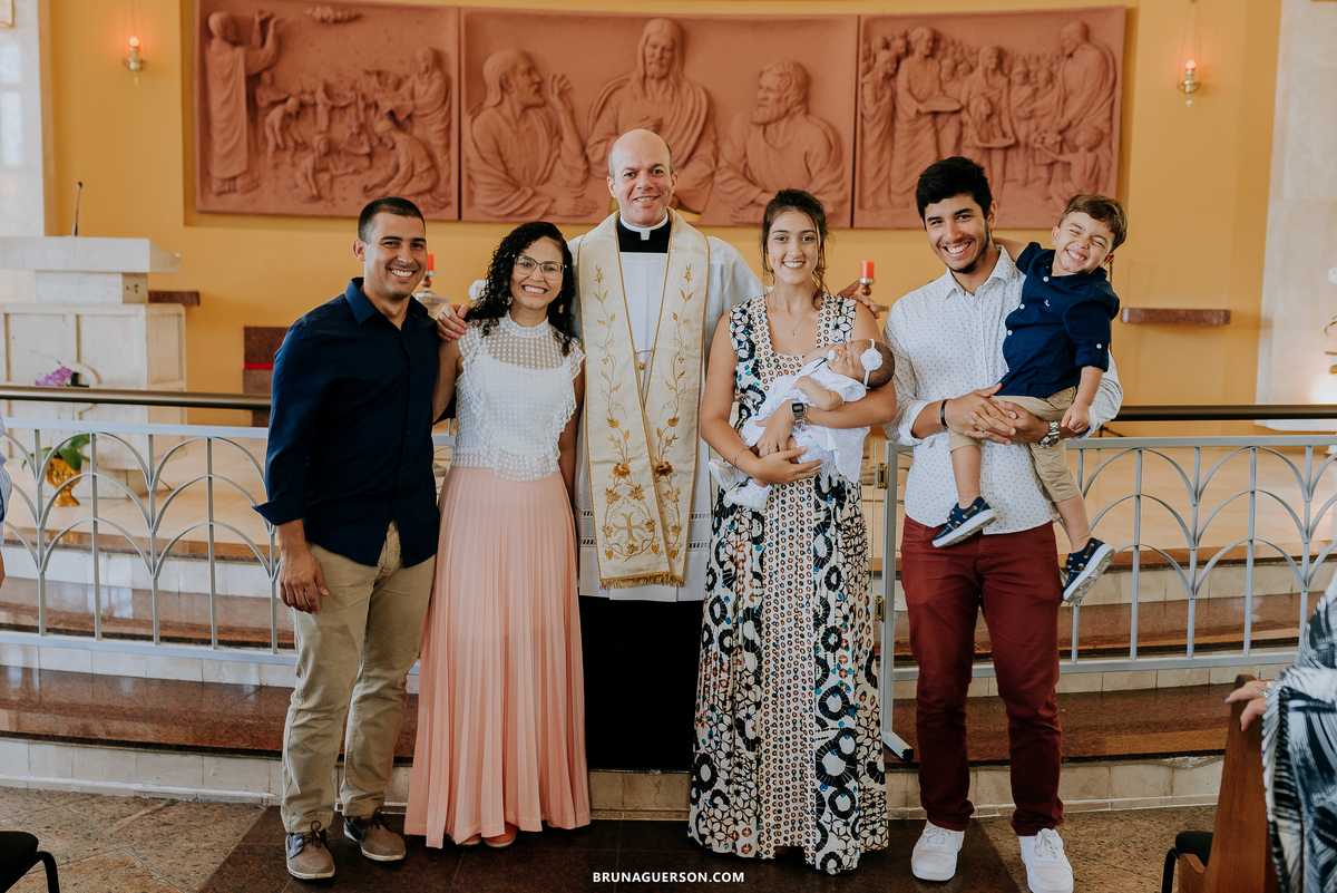 fotografia de batizado rio de janeiro ilha do governador paroquia nossa senhora aparecida