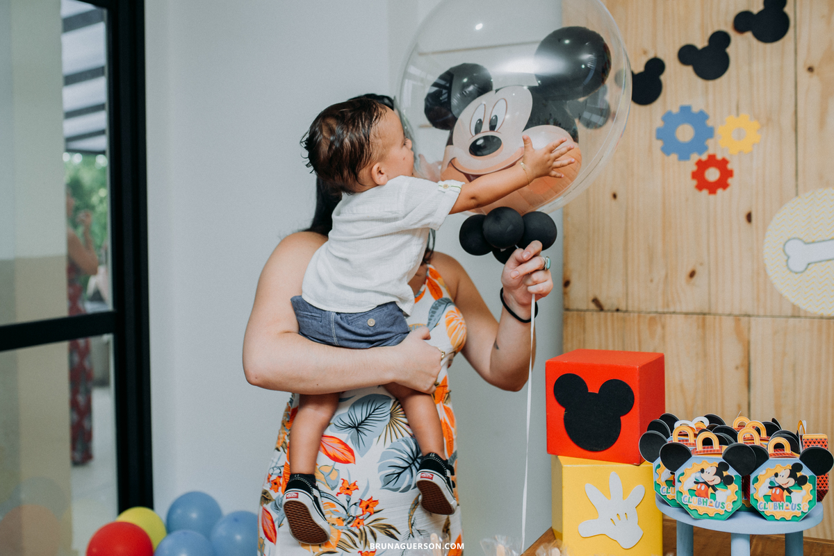 festa infantil rj Rio de Janeiro fotografia aniversario tema Mickey Mouse decoração 1 ano recreio dos bandeirantes