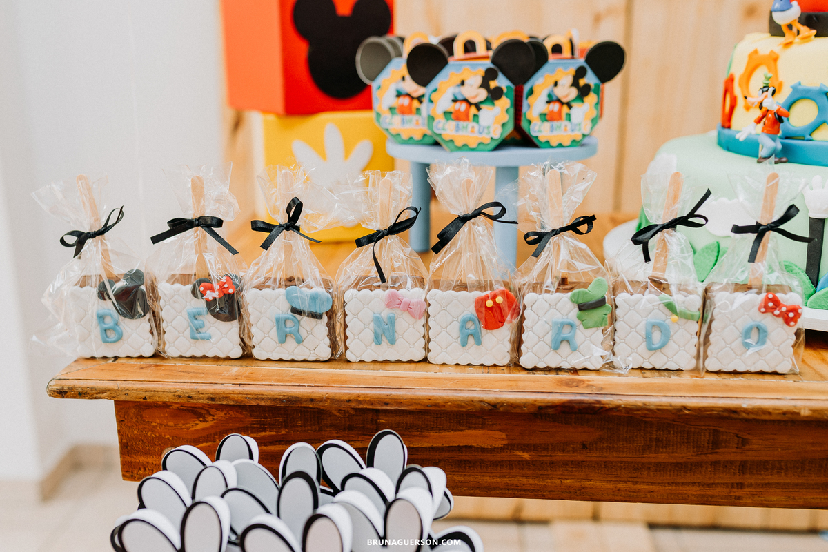 festa infantil rj Rio de Janeiro fotografia aniversario tema Mickey Mouse decoração 1 ano recreio dos bandeirantes