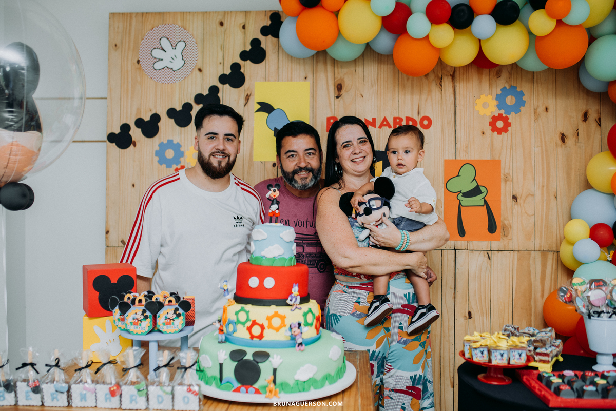 festa infantil rj Rio de Janeiro fotografia aniversario tema Mickey Mouse decoração 1 ano recreio dos bandeirantes